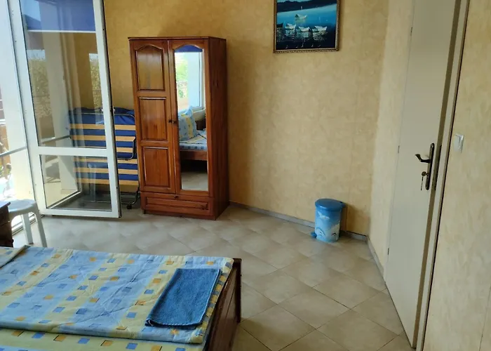 Гостевой дом за гости бранко и приятели Резово